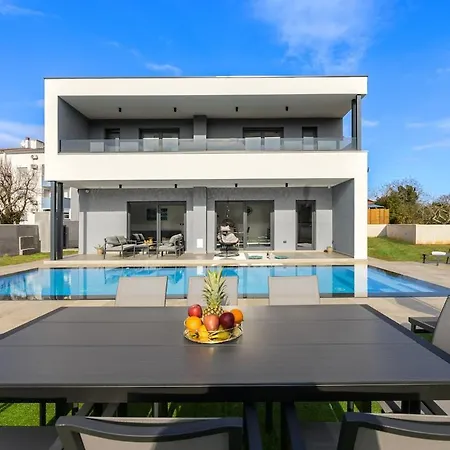 Villa Rosignola By Istrialux *