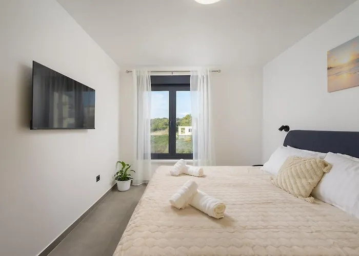 Rosignola By Istrialux