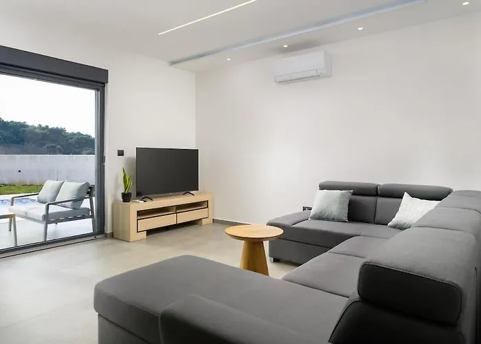 Rosignola By Istrialux *