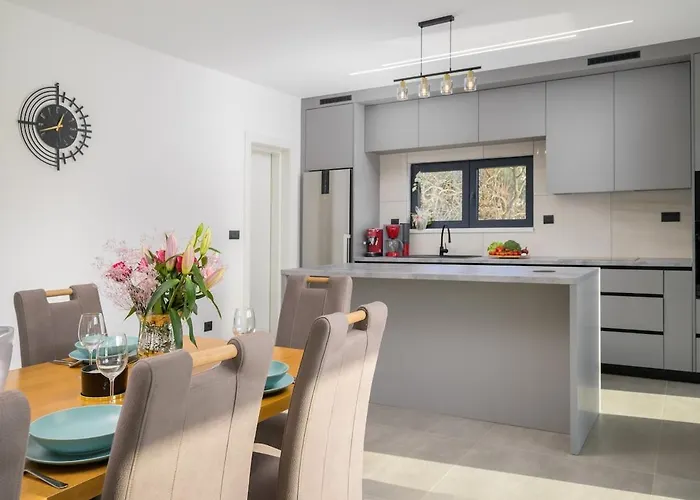 Rosignola By Istrialux